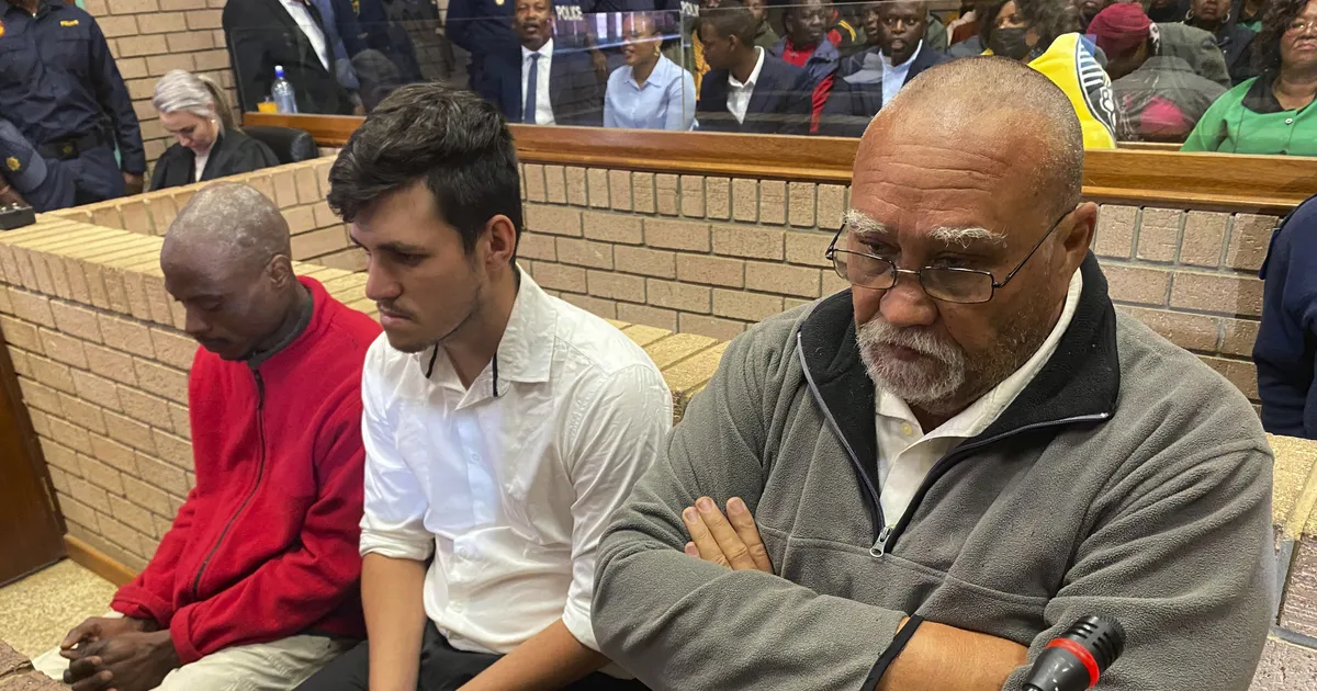 VÕIGAS TOPELTMÕRV ⟩ Lõuna-Aafrika põllumehi süüdistatakse tapetud naiste sigadele söötmises