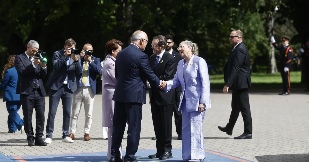 GALERIID ⟩ Iisraeli president saabus Eestisse