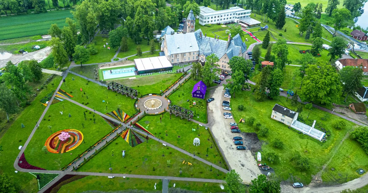 Tervisekassa nõukogu koguneb erakorraliselt lossipeo skandaali arutama