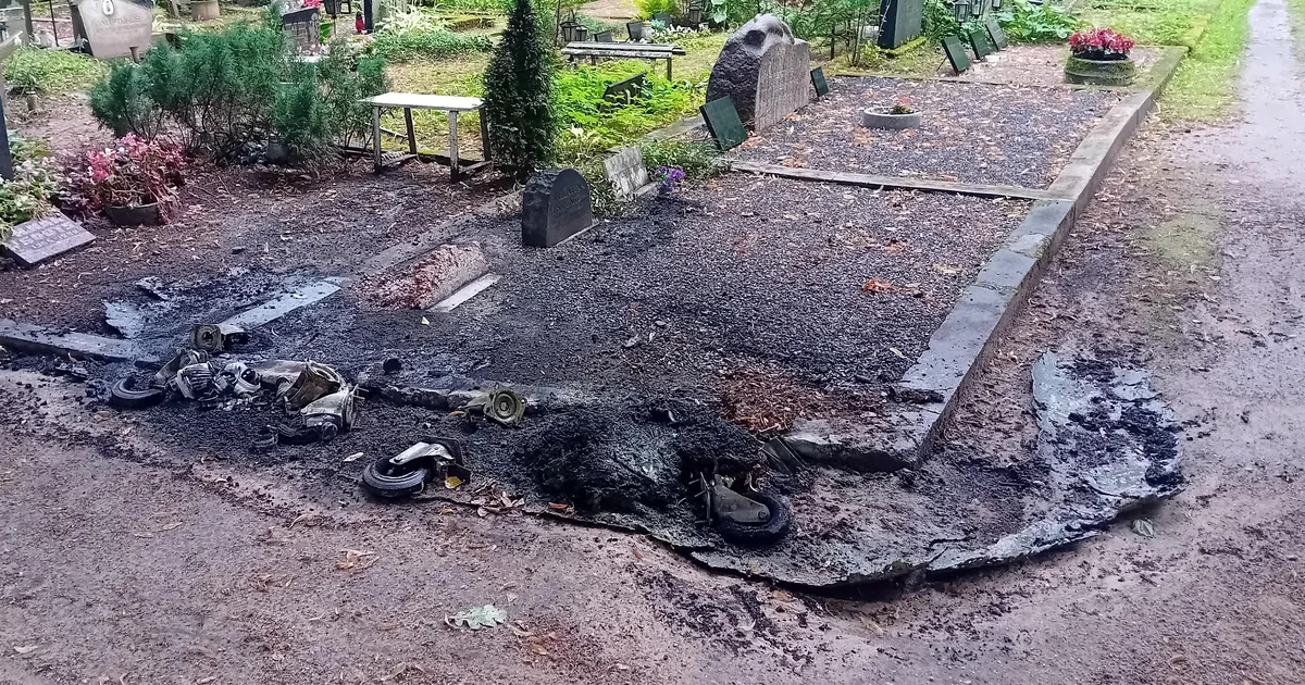 Surnuaial hävis süütaja käe läbi ööga seitse prügikasti, aasta jooksul on neid seal leegitsenud mitukümmend