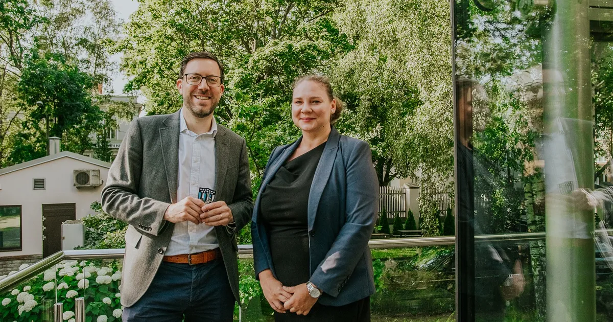 FOTOD ⟩ Briti suursaadikust Eestis sai Kaitseliidu toetajaliige