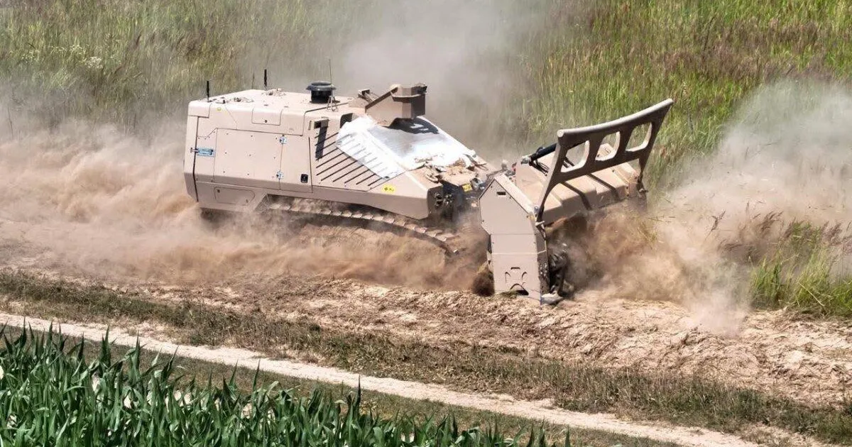 Nende demineerimisrobotitega tehakse Ukrainas põlde miinivabadeks