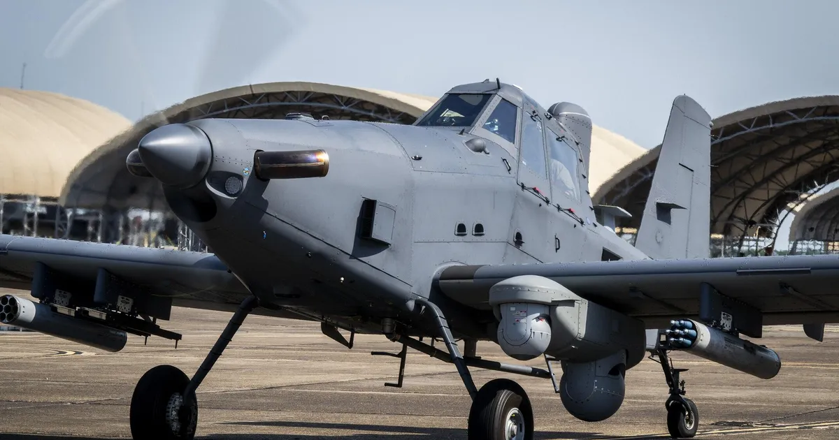 LISATUD VIDEO ⟩ Väikesed propellerlennukid pole kuhugi kadunud – vaata mida USA õhuvägi sellistega tegema hakkab