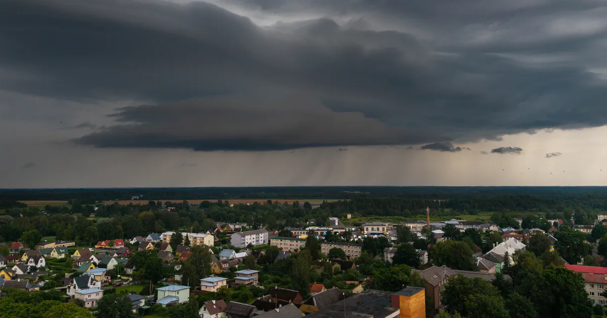 Pühapäev on päikseline ja vihmavõimalusega