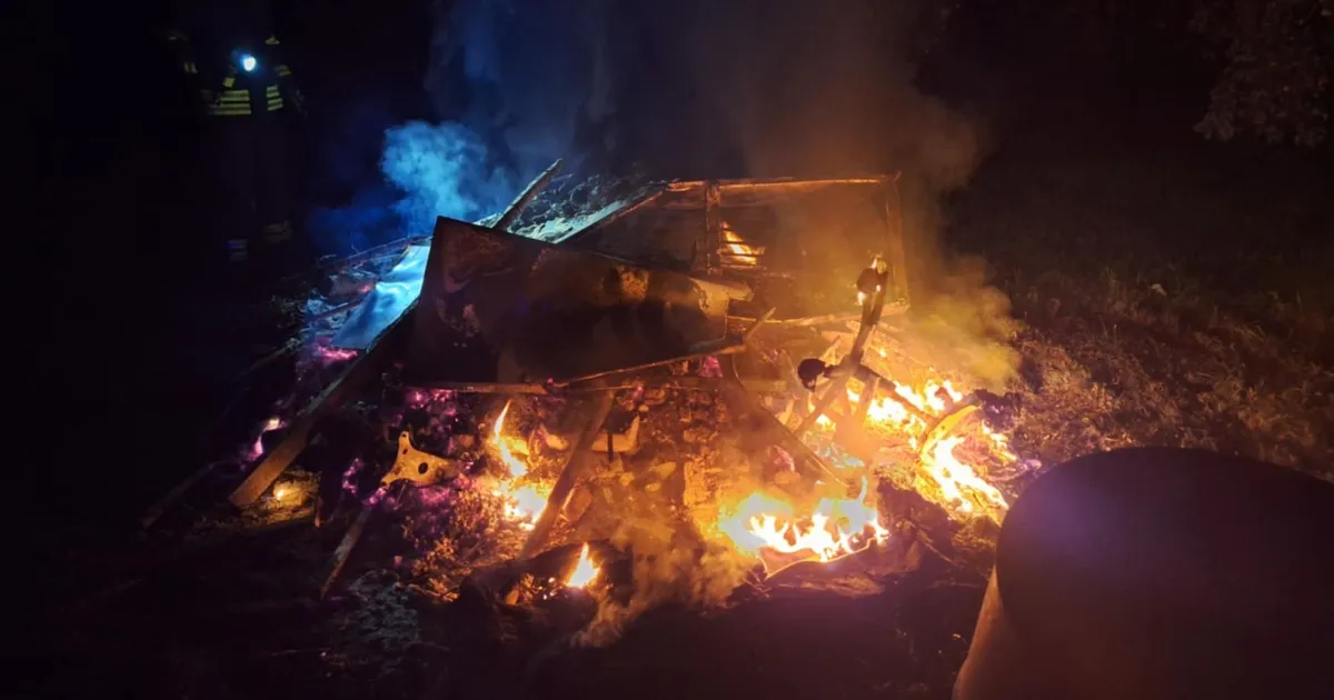 Päästjate nädalalõpp: leegid hävitasid sõiduki, prügilõkkes põletati külmkappi ja kontoritoole