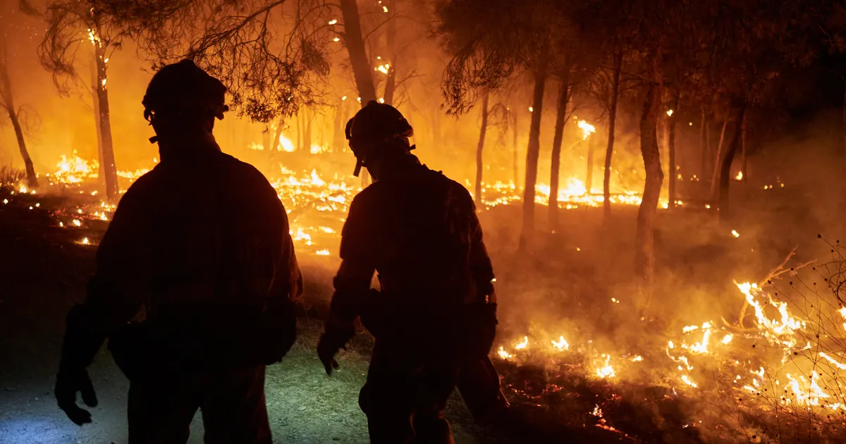 Hispaania päästjad pistavad rinda metsi hävitavate tulekeeristega