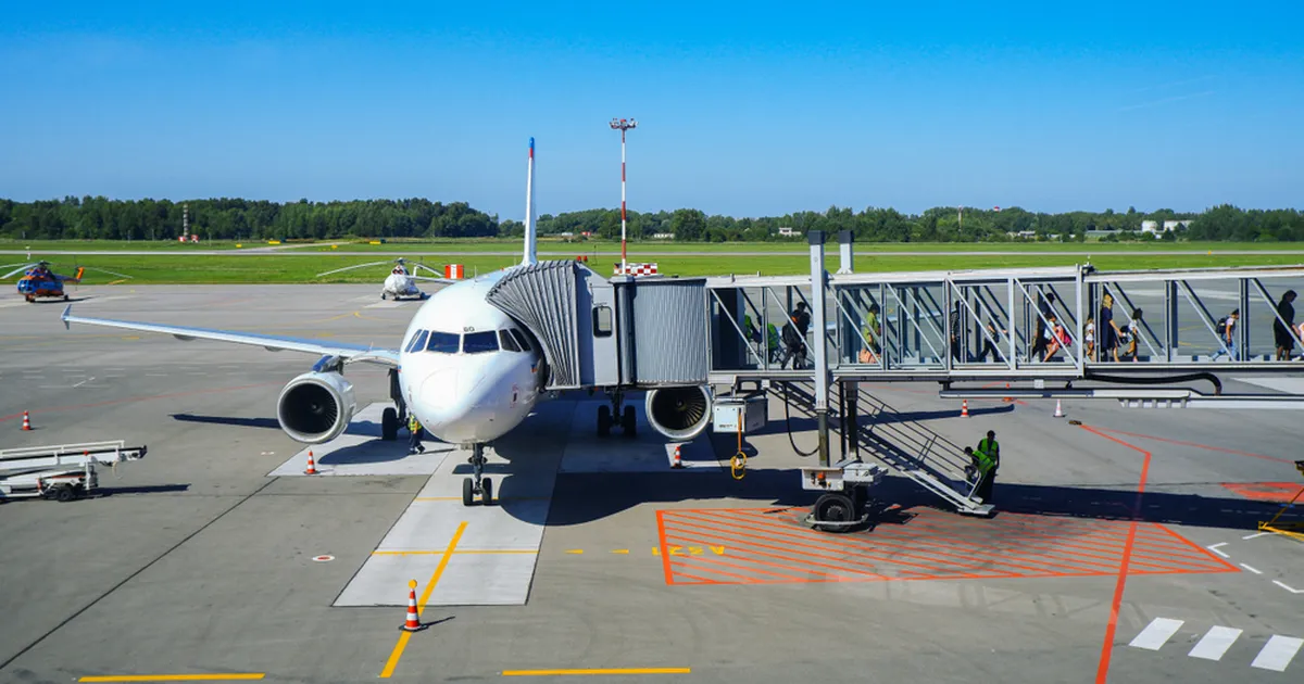 JÄI MAHA? ⟩ Üks reegel, mis rikub su plaanid, kui oled lennukist juba väljunud