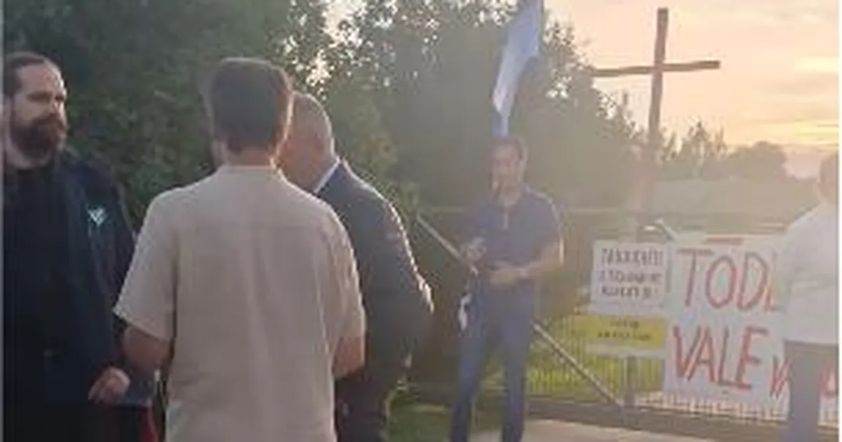 VIDEOKLIPP ⟩ «Rahvast on nagu laulupeo ajal!» Nurme seafarmi juures toimub meeleavaldus, mis kestab kogu öö