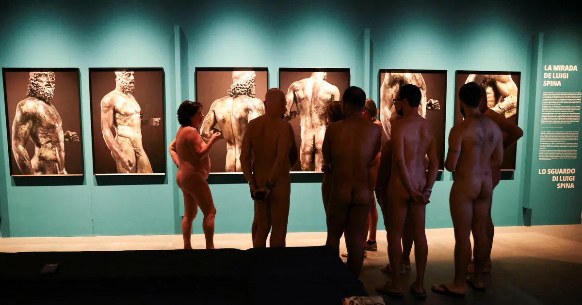Nudistide öö Saksa ajaloomuuseumis on äärmiselt populaarne