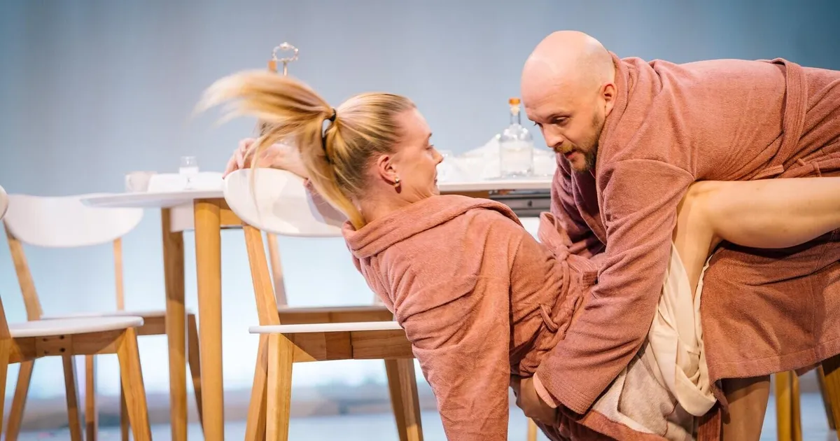 Orgia teatrilaval: kui teiste ideaal muutub sinu õudusunenäoks