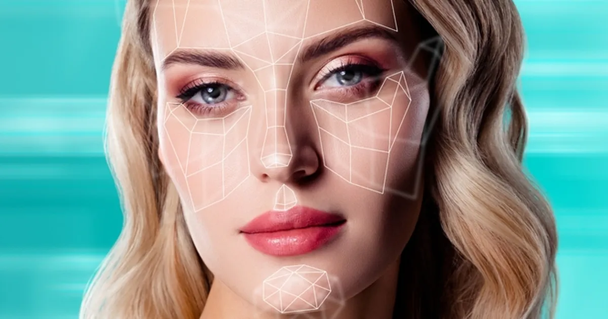 ENNE JA PÄRAST ⟩ «See on tehisintellekt!» Noore naise seksikas muutumine viis kahtlaste süüdistusteni