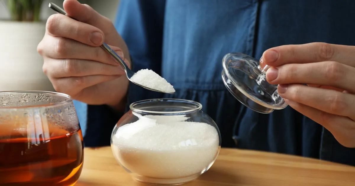 Vaata, mis juhtub, kui suhkru tarbimise kaheks nädalaks lõpetad