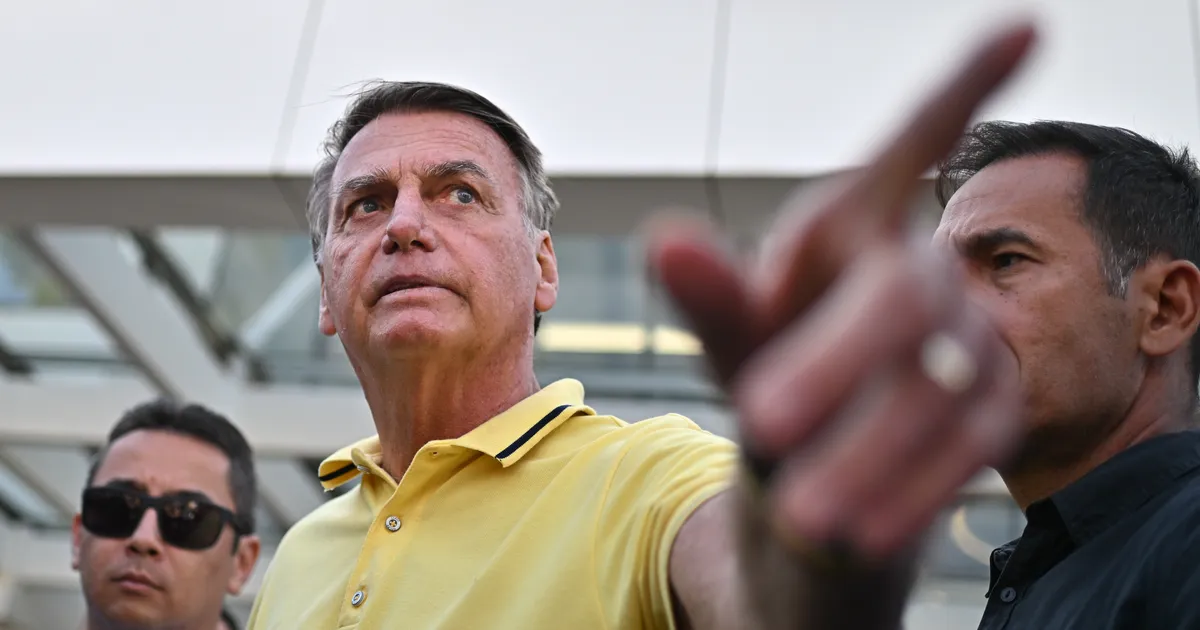 Bolsonarot ja ta poega ähvardab süüdistus õigusemõistmise takistamises