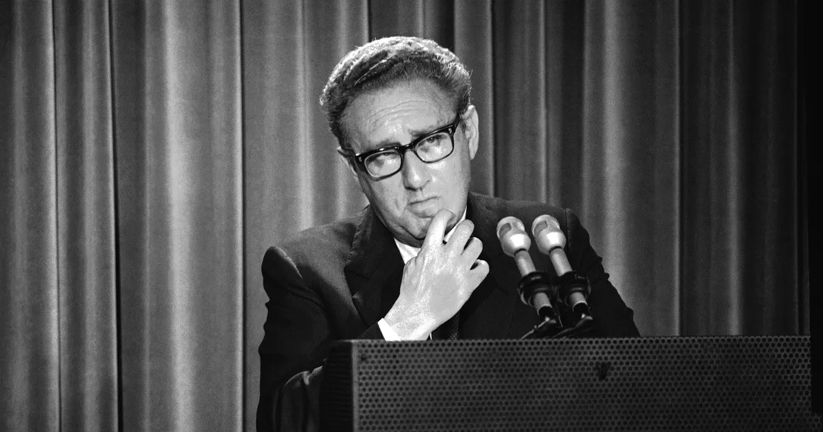 NÄDALA RAAMAT ⟩ Põnev sissevaade maailmapoliitikasse läbi otsenägija, otsekõneleja ja otsetunnetaja silmade