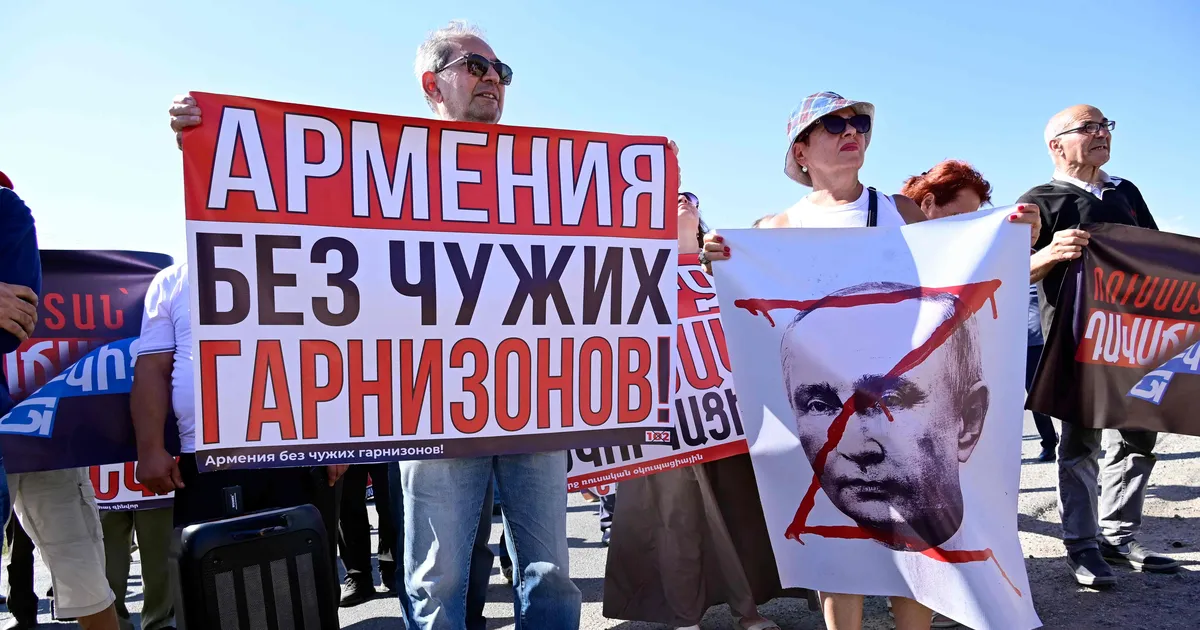 Meeleavaldajad nõudsid Armeenias Vene sõjaväebaasi lahkumist