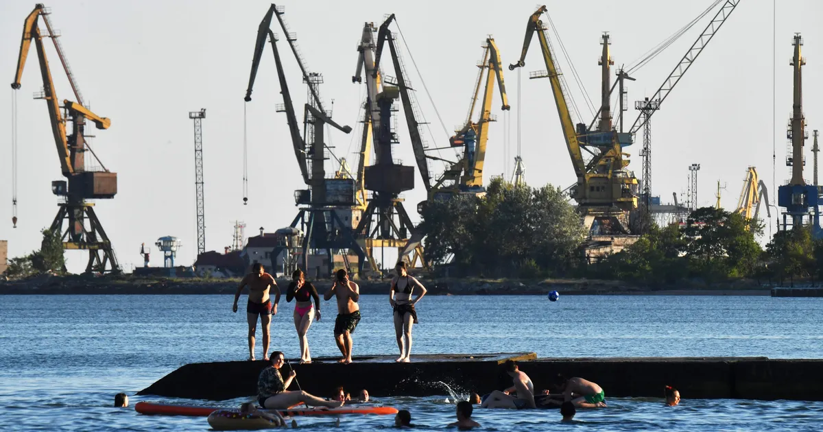 Vene suunamudijad reklaamivad turismireise Ukraina okupeeritud aladele