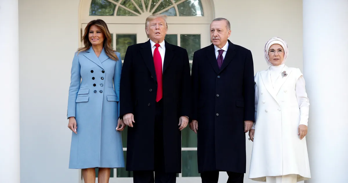 Türgi esimene leedi saatis Melania Trumpile kirja