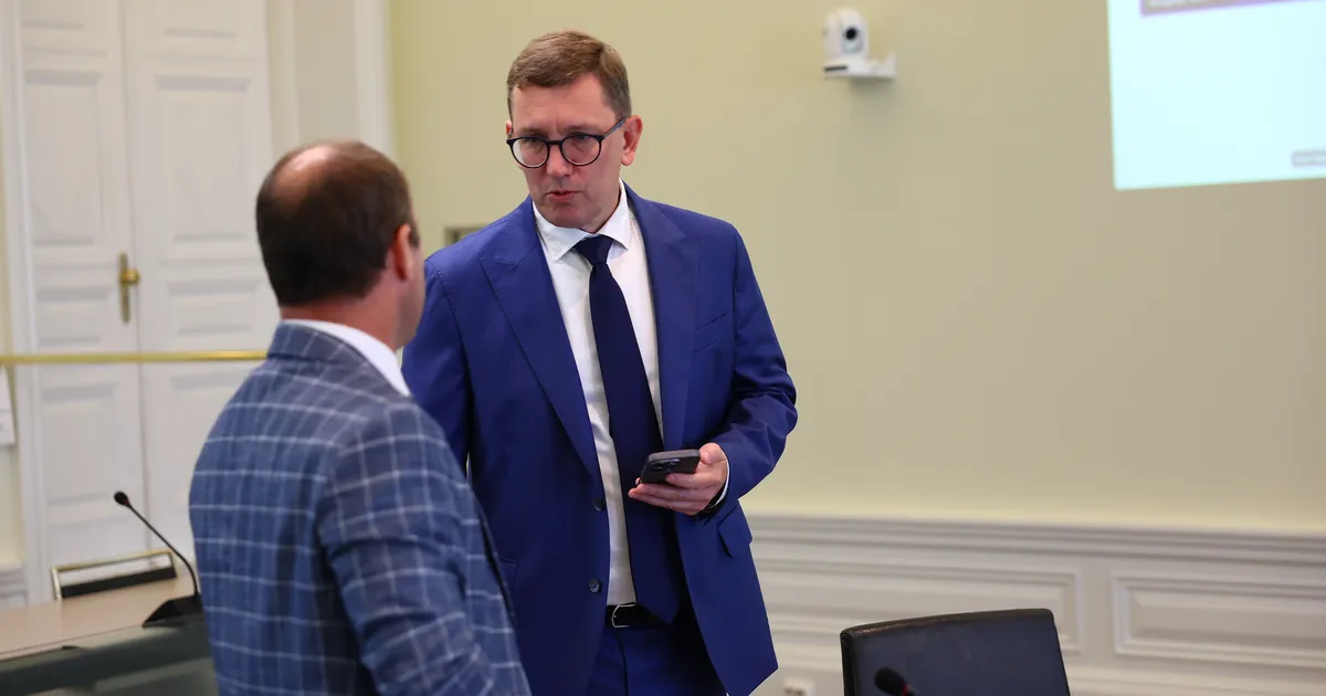 PILDID ⟩ Valitsus alustas riigieelarve aruteluga