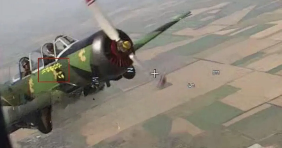 LISATUD VIDEOD ⟩ Ukrainlased notivad vene droone selle propellerlennukiga ja nad on väga edukad