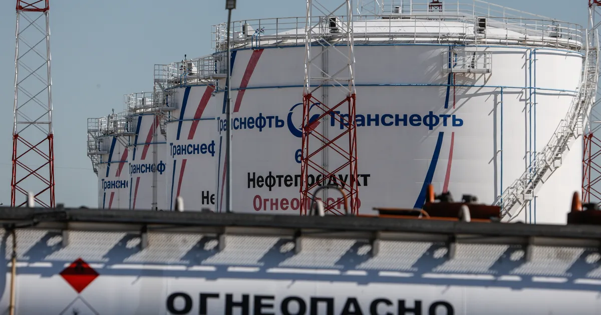 Moskvat kütusega varustav naftatoru lendas õhku