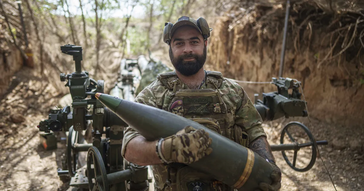 WSJ: Vana kooli kahurväel on ka drooniajastul kaalukas koht