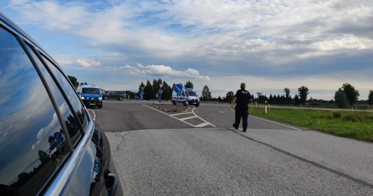 Jalgrattur sai autolt löögi, sõiduki juht lahkus sündmuskohalt