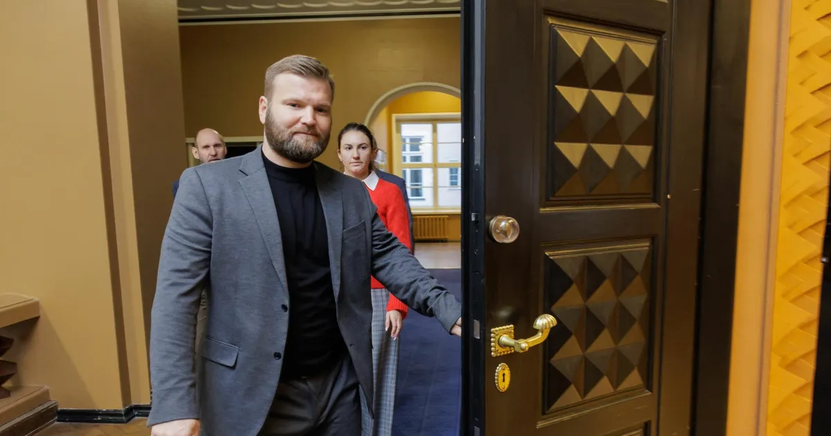 Opositsioon hakkab lahti harutama valitsuse ootamatut rahaleidu