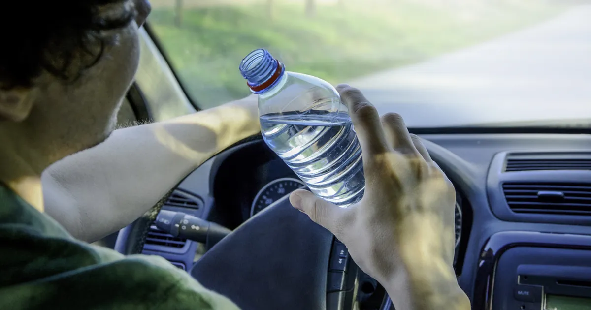 Miks ei tasu kuumas autos seisnud veepudelist juua?