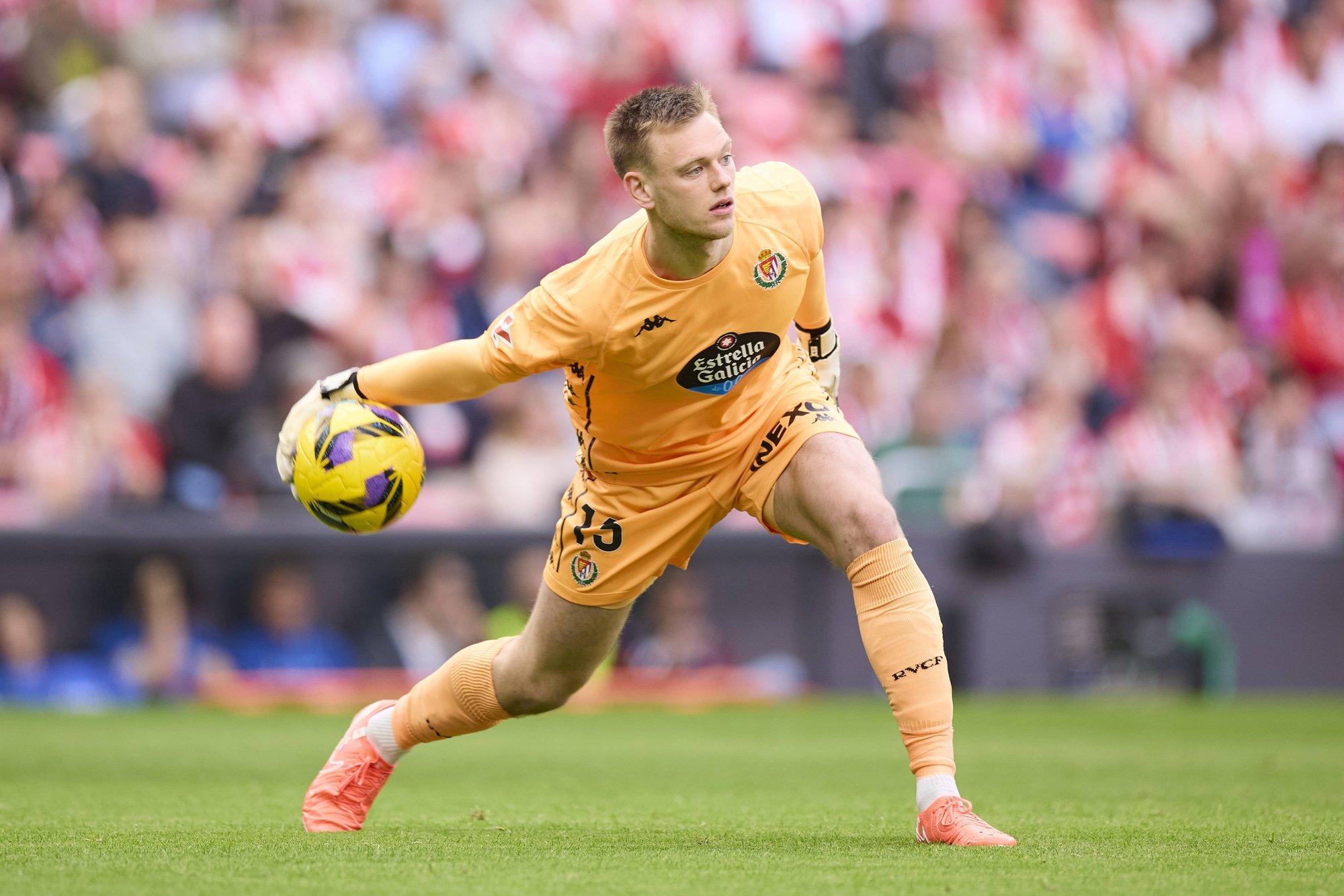 Karl Jakob Heina seis. Huvilisi on palju, kuid Arsenal küsib üleminekusummat. Mis saab edasi?