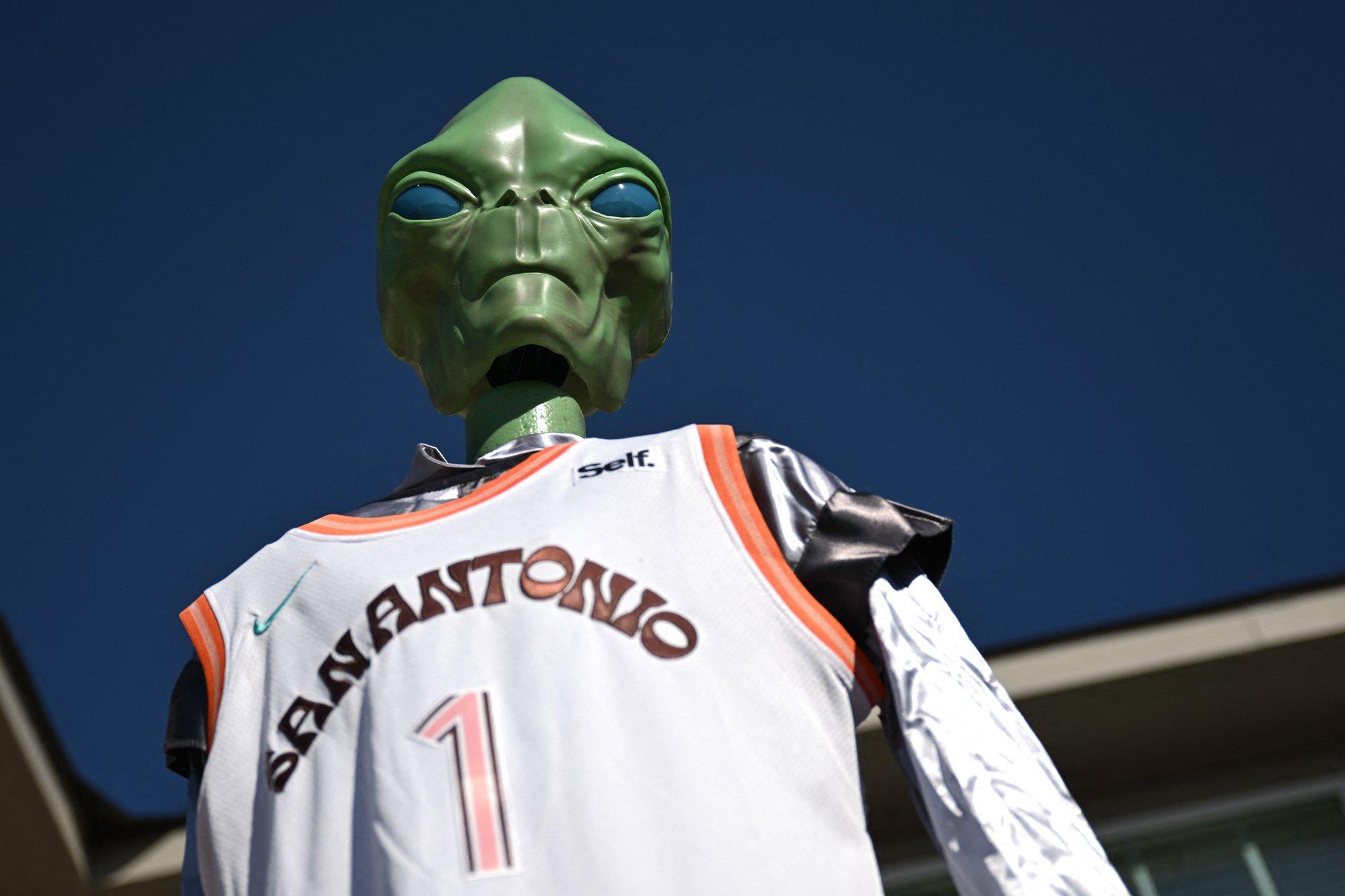 Kas tulnukad helistavad? Teadlased tegid kindlaks salapärase signaali allika