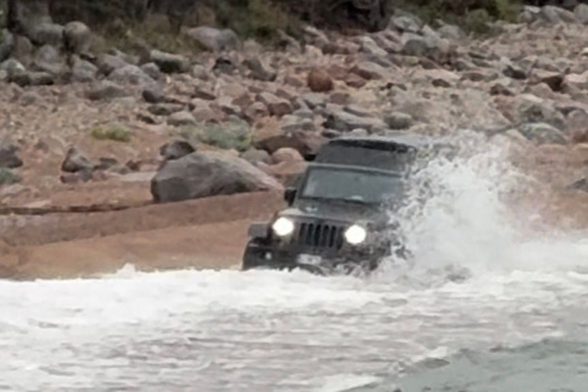 Keskkonnaamet hakkab rannas rallitamist uurima. Poolakaid ähvardab rahatrahv