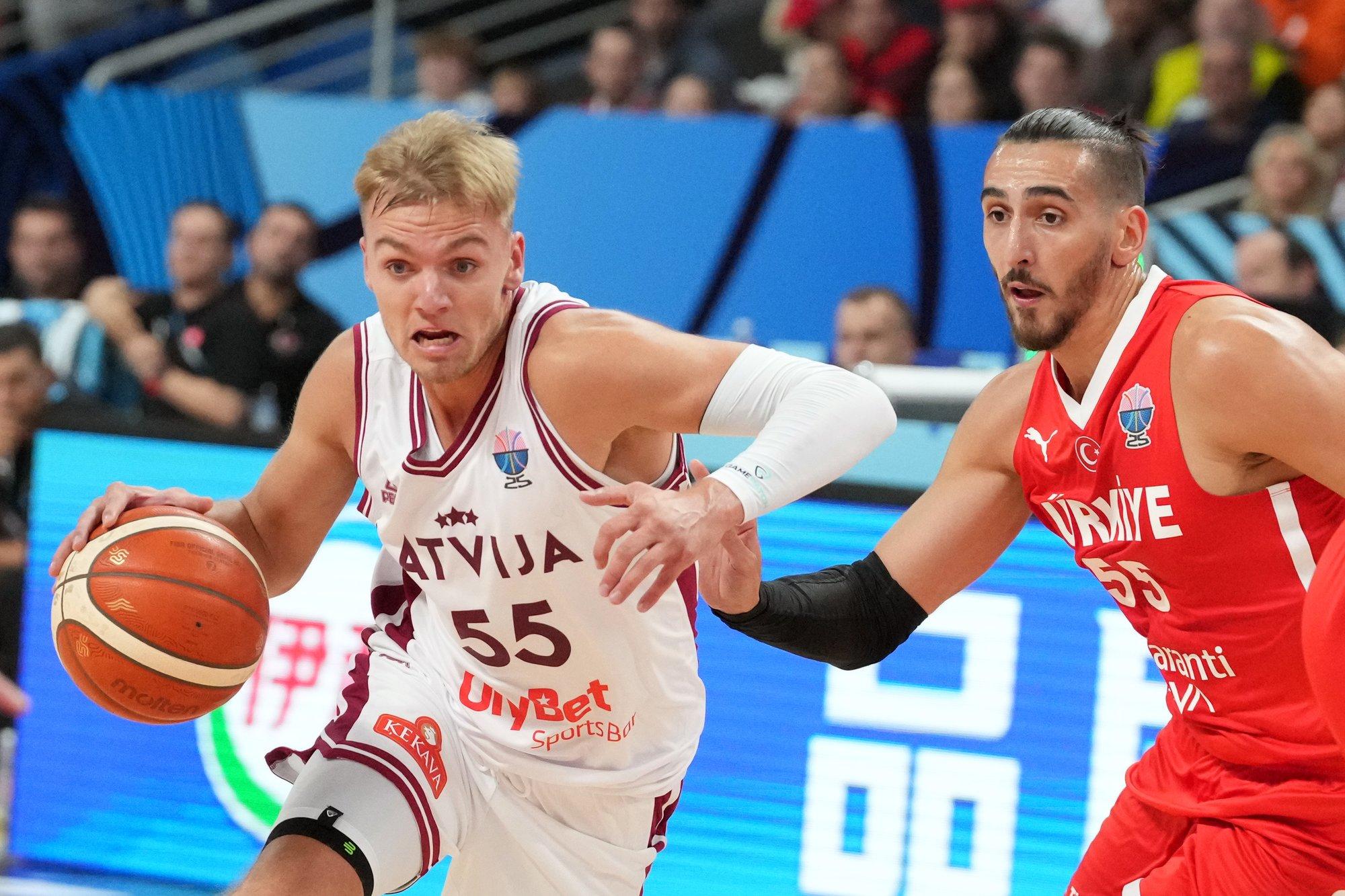 Arturs Zagars pidi avamängu vigastuse tõttu katkestama