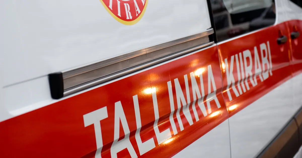 Tallinna-Tartu maanteel sai teepiirdesse sõitnud autos inimene viga