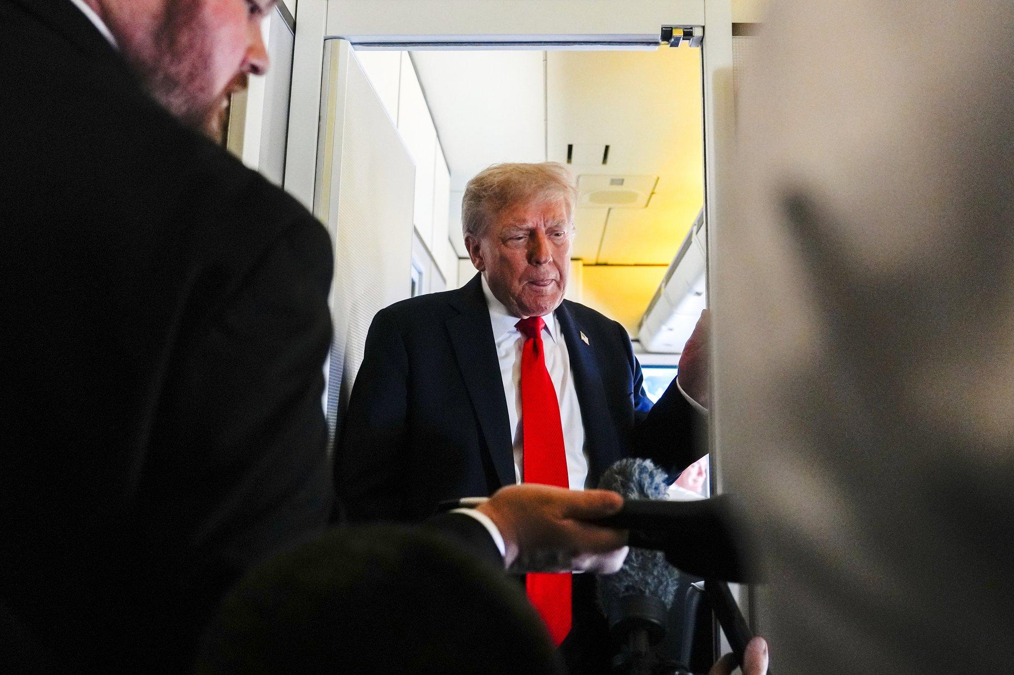 VIDEO | Trump vahetult enne Alaskasse saabumist: ma ei ole rahul, kui Putin ei nõustu relvarahuga