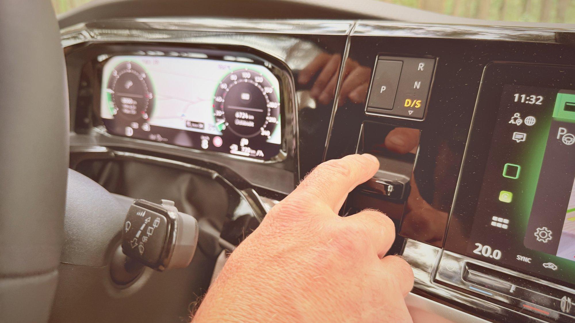 UURING | Autode juhiabisüsteemid tekitavad petliku turvatunde