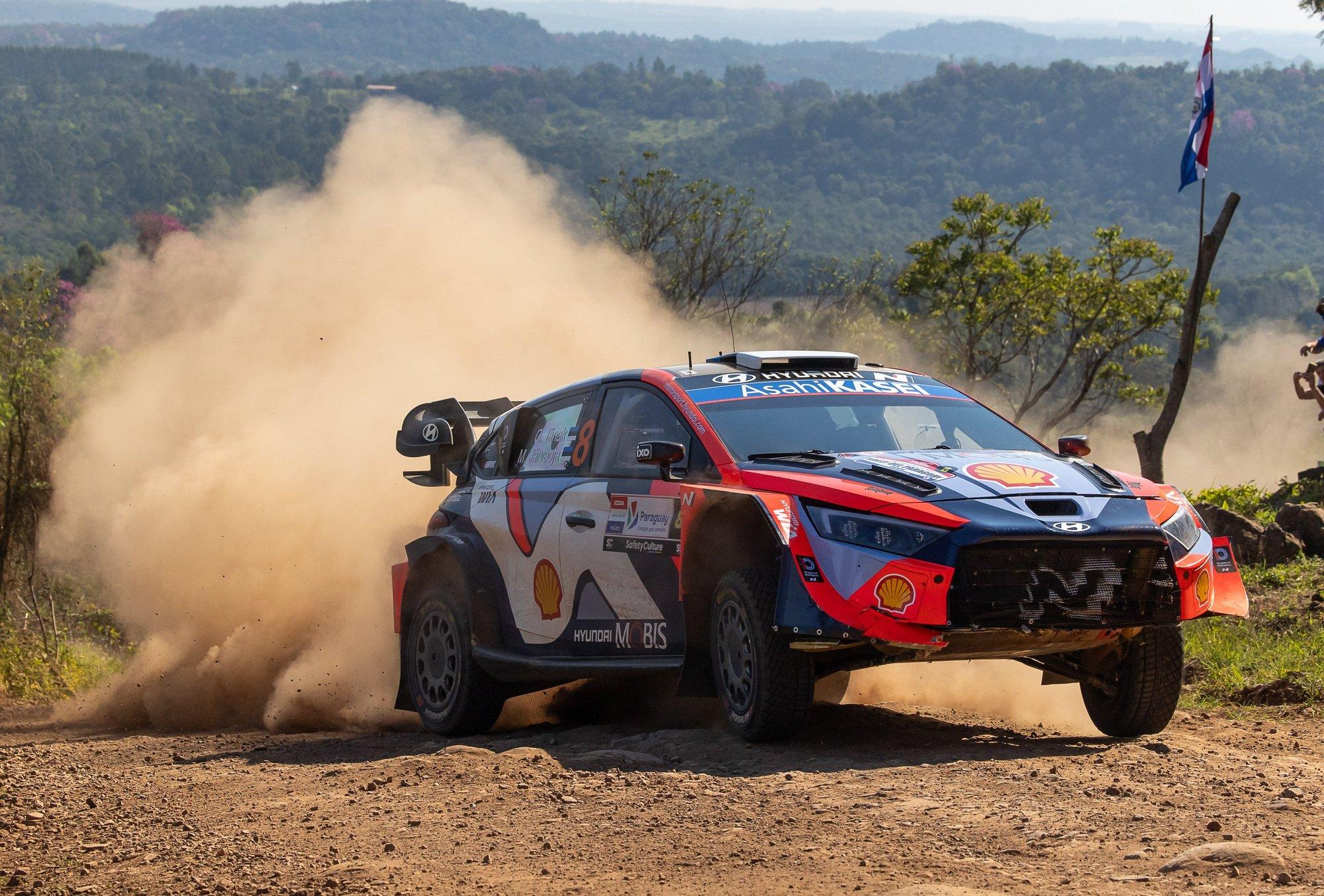 Paraguai ralli päevakommentaar: Armutu lahing. Kes võidab? Rovanperä, Tänak või Ogier?
