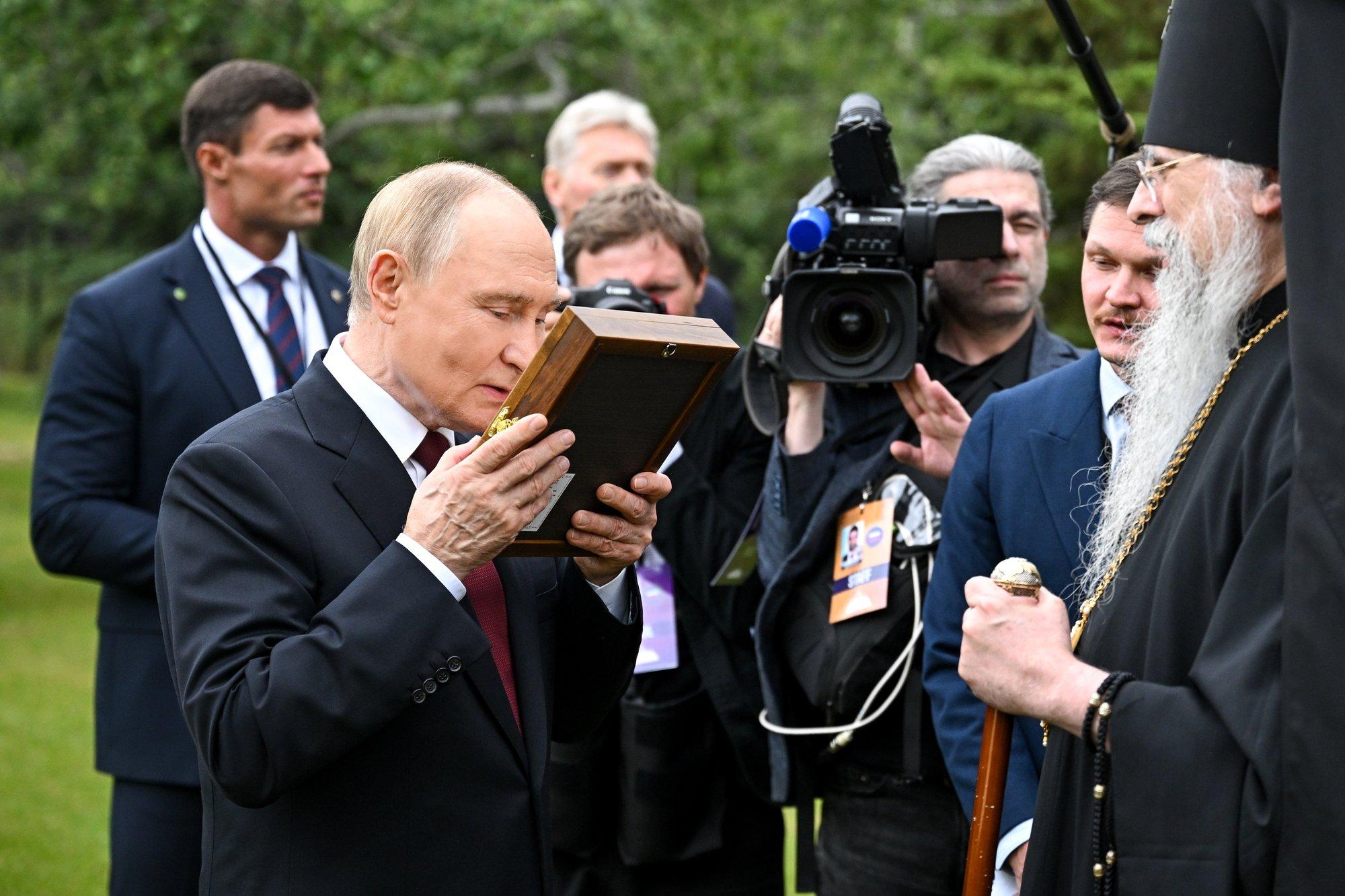 REPLIIK | Putin tegi ühe vähe tähelepanu pälvinud märgilise žesti, mis määris taas USA mainet