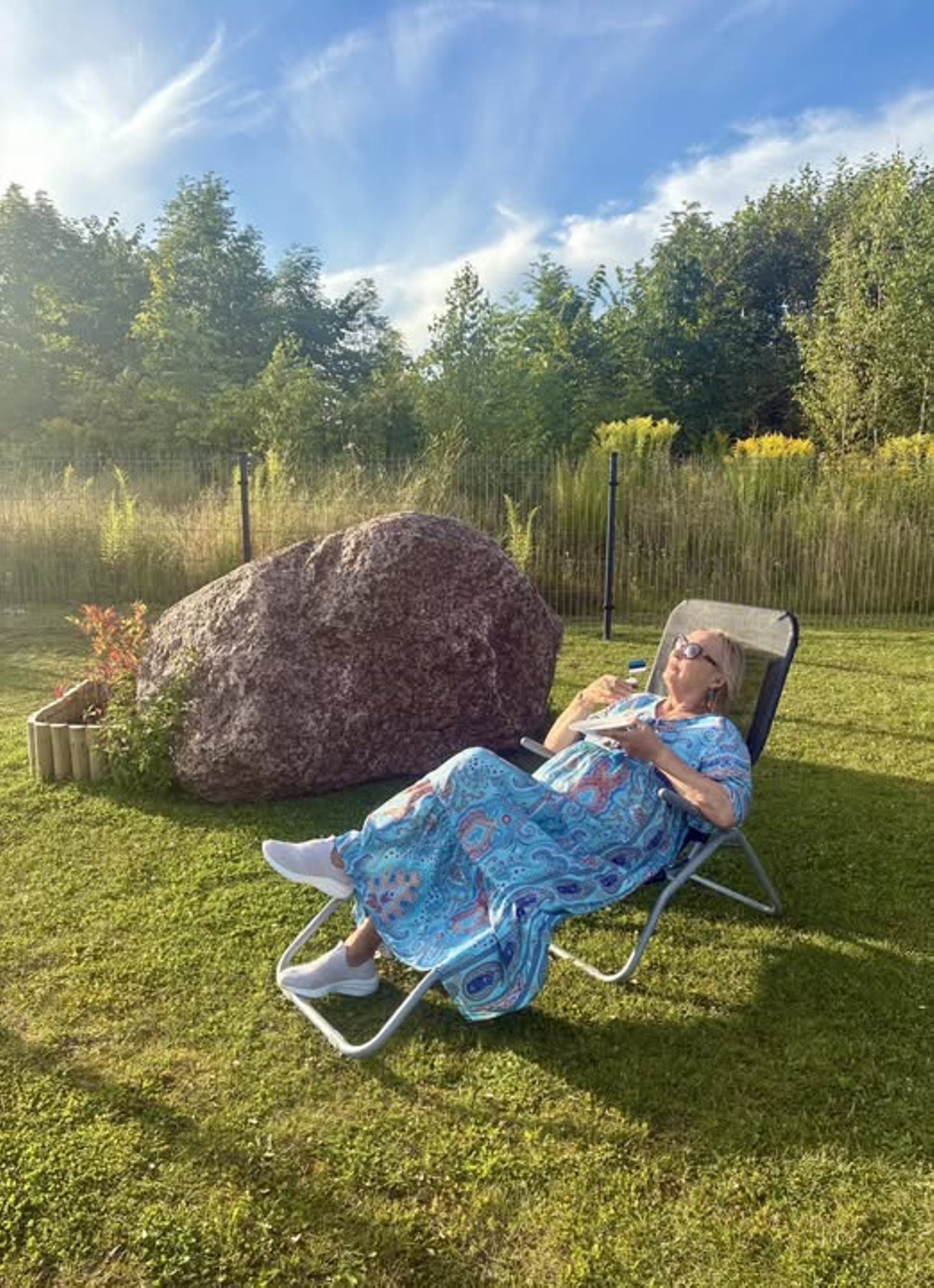 KROONIKA MÄRKAMISED | „Lull 83, juhhei!“ Luule Komissarov tähistas sünnipäeva mõnusalt suviselt