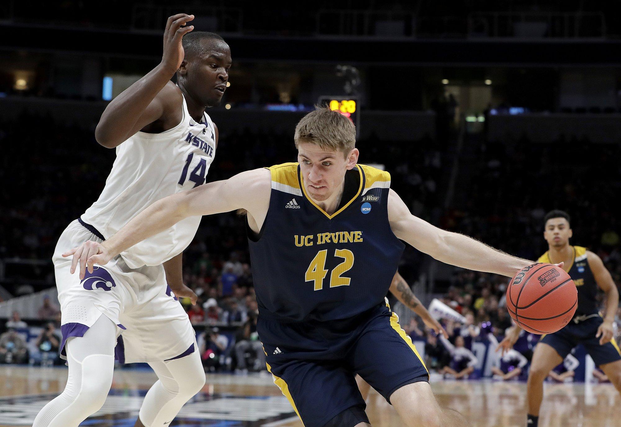 Kalev/Cramo palkas eesliini USA-st pärit keskmängija