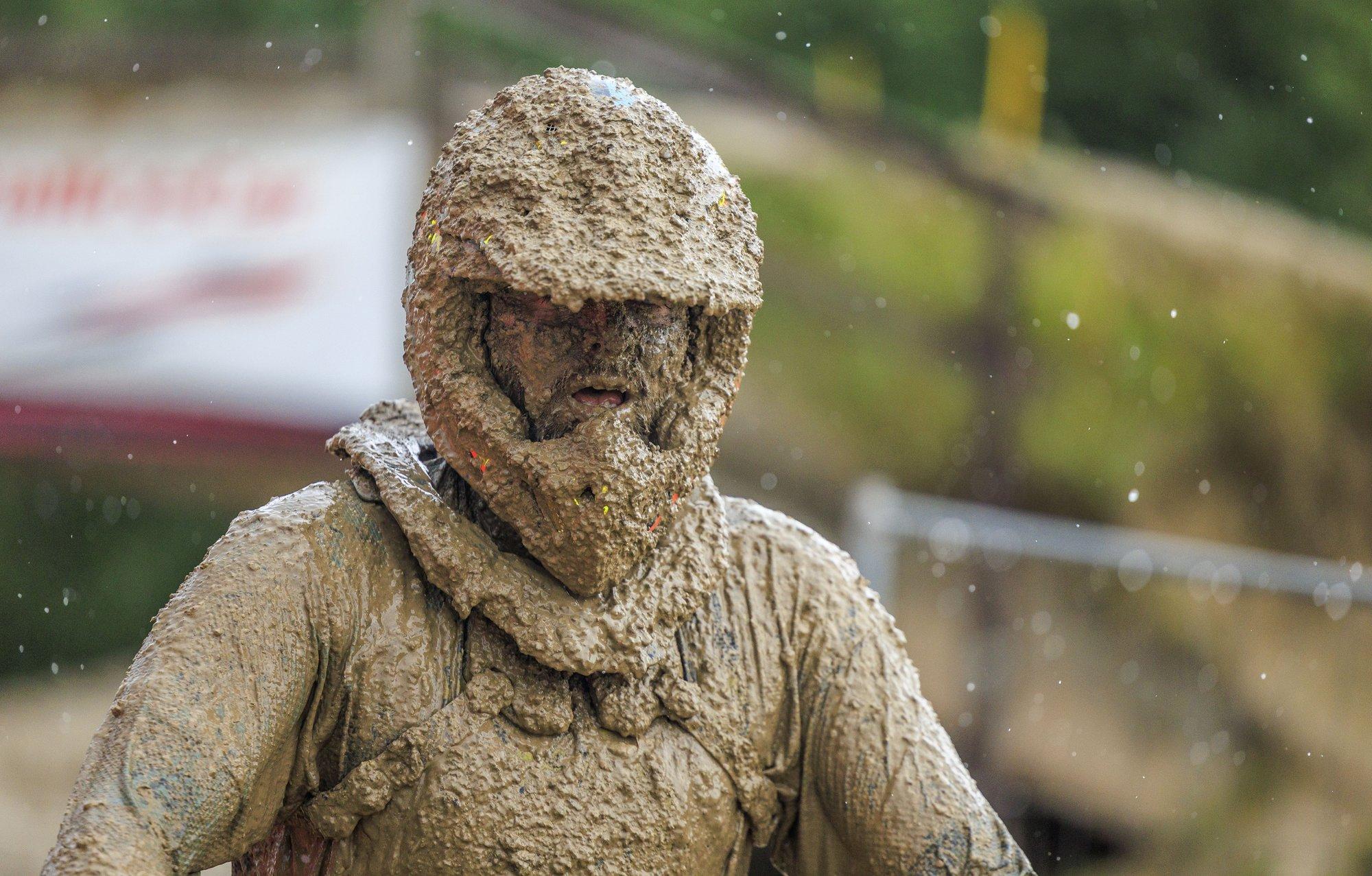 FOTOD JA VIDEO | Külgvankrite Eesti meistrivõistluste etapist kujunes  mudaralli. „Neid, kes rajale tahtsid minna, ei olnud palju“