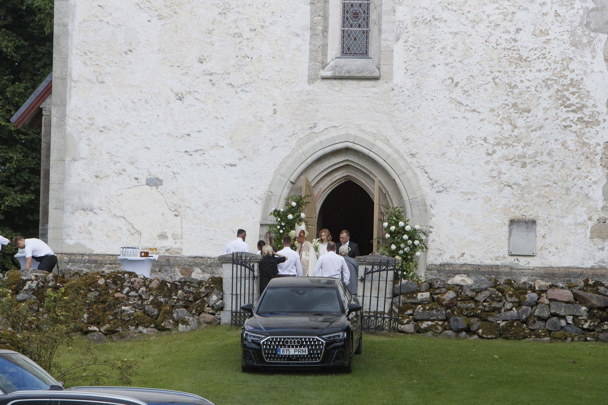 KES ON KES? | Salajane eliitpulm saares. Rahu-Avdjuško pulma väisasid mõjukad suurettevõtjad ja kultuuritegelased