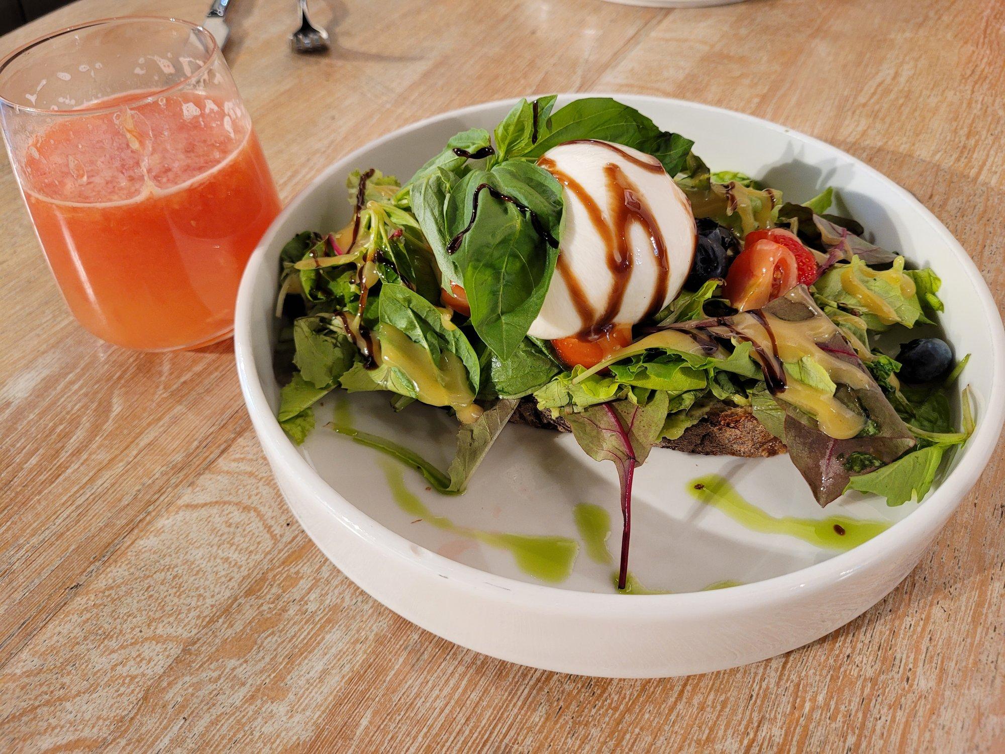 SALAKUULAJA | Kuidas mekib pealinna kõige kallim võileib ehk millise maitseelamuse saab 17-eurosest saiaviilust?