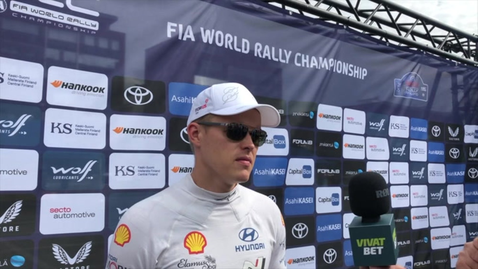 DELFI VIDEO SOOMEST | Tänak suurest ajatrahvist: kahjuks juhtunut tagasi keerata ei saa. Peale vabandamise ei oska muud teha