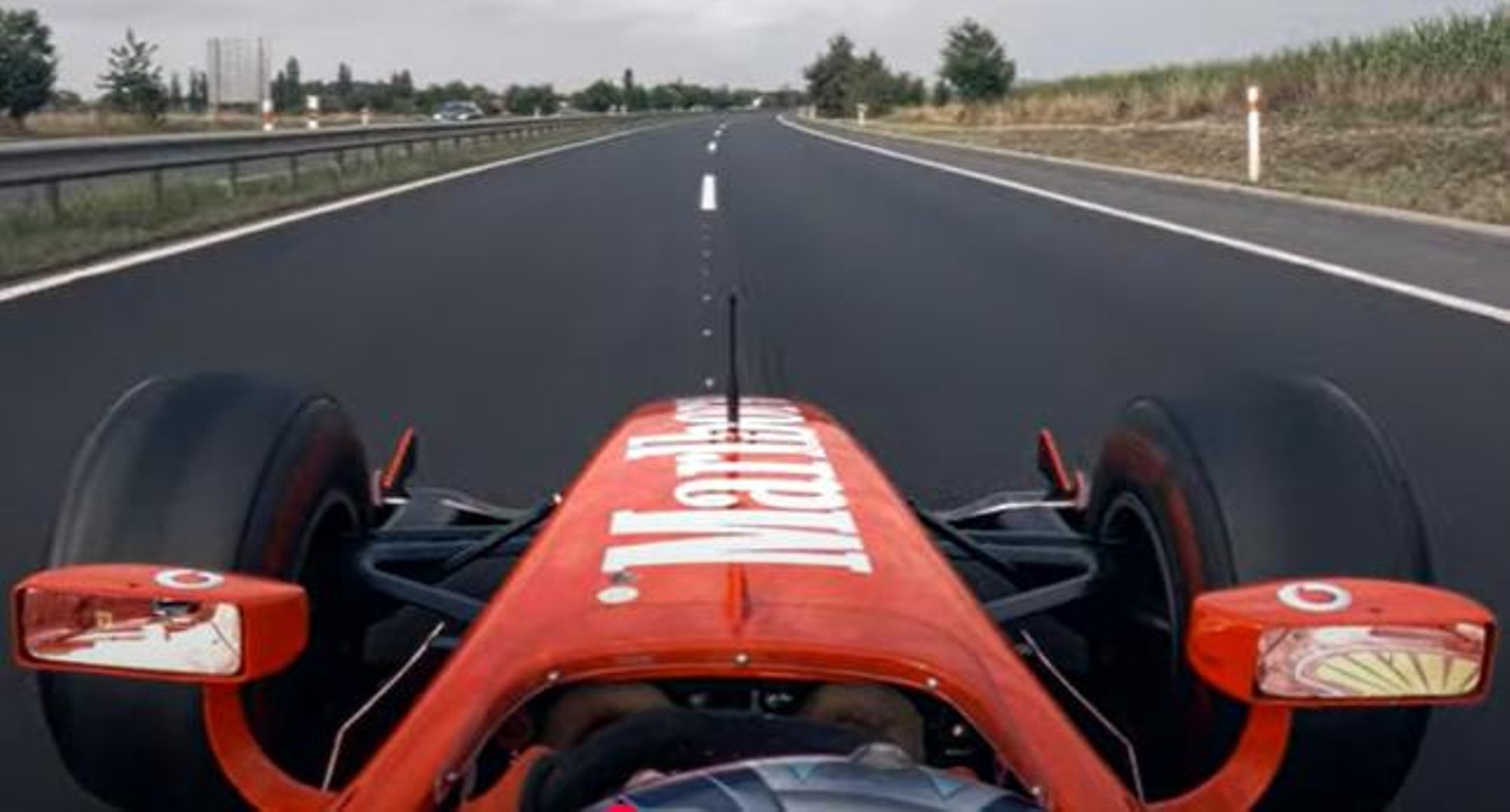 VIDEO | Tundmatu kangelane kihutas Tšehhi kiirteel Michael Schumacheri kuldajastu Ferrariga