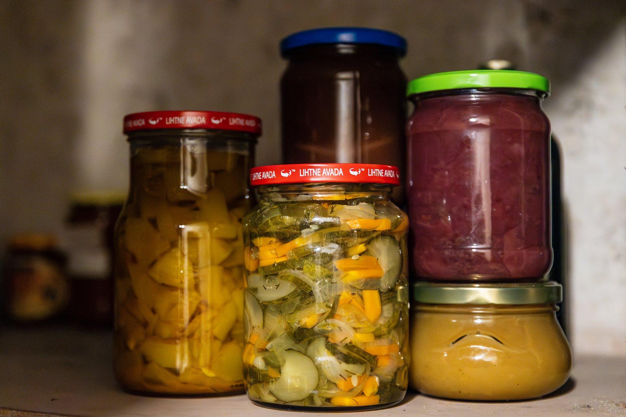 Pista köögiviljad purki! Segasalatid sobivad talvel peolauale või peagi söömiseks