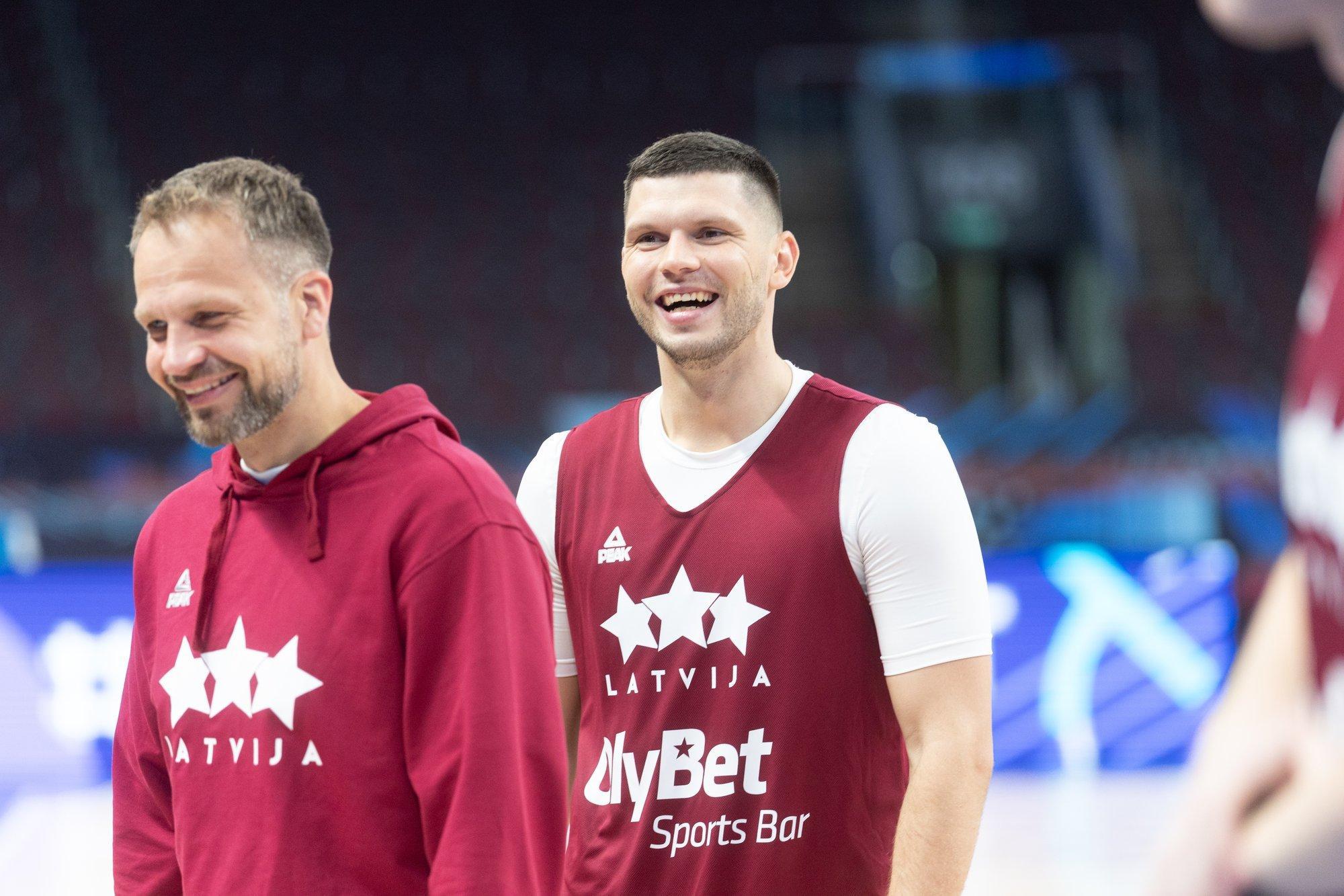 DELFI RIIAS | Läti koondise skooriliider Lomažs: loodetavasti homme Eesti fänne saali ei lasta!