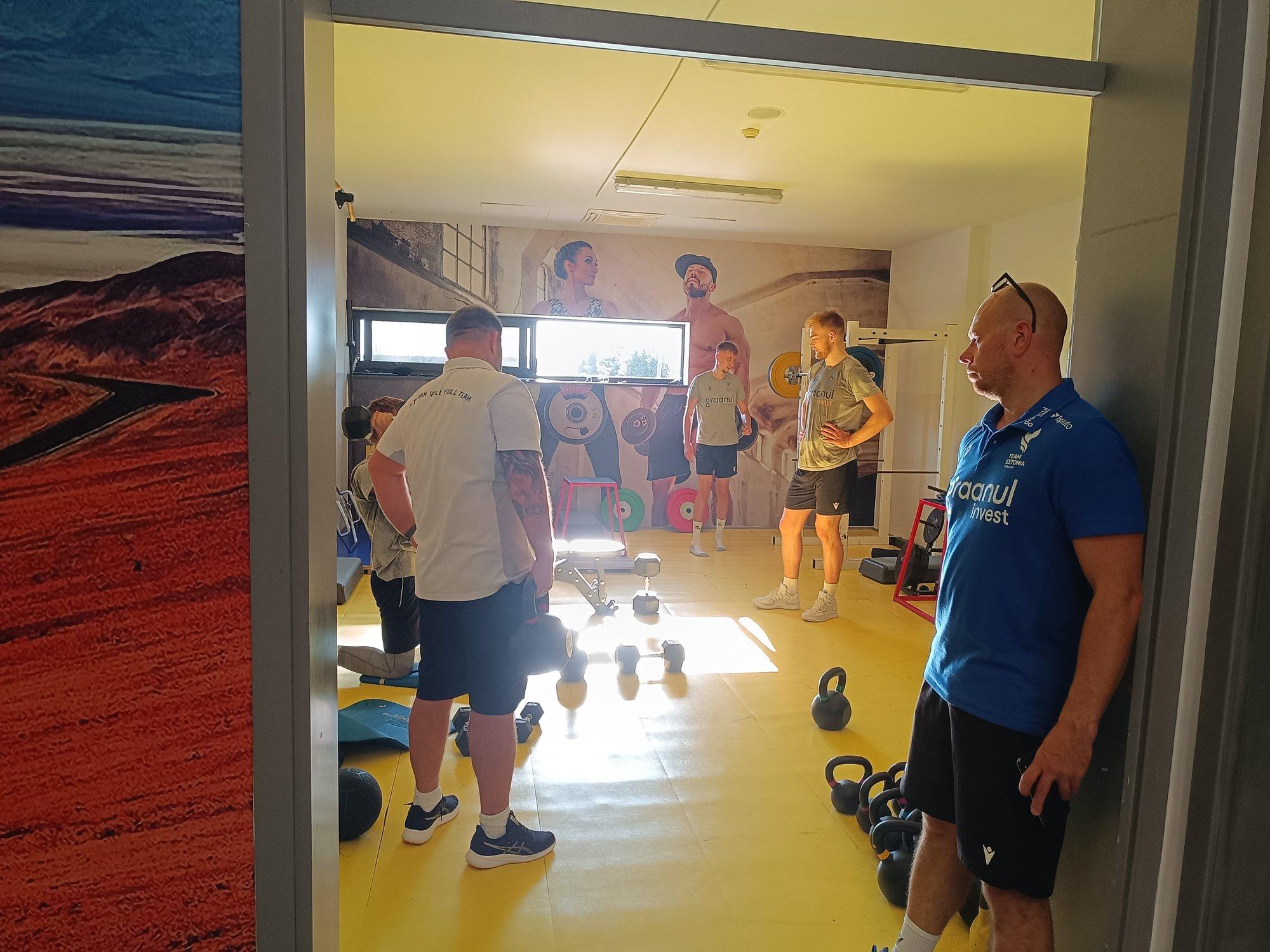 DELFI OSIJEKIS | Avamäng Balkanil möödus kadudeta. Hommikul käidi suplemas, õhtul läks tõsine töö edasi