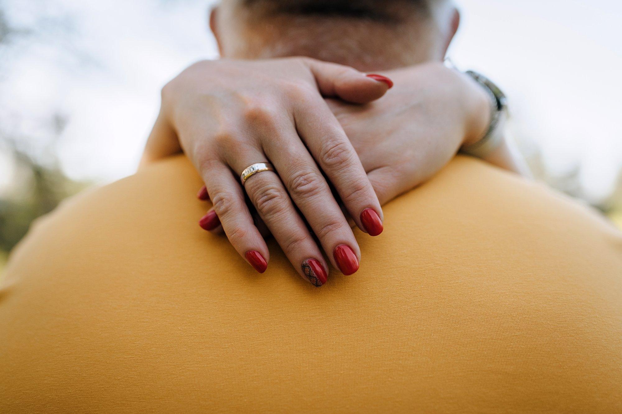 Ümar, kandiline või hoopis teravatipuline? Parim küünekuju küpsematele kätele