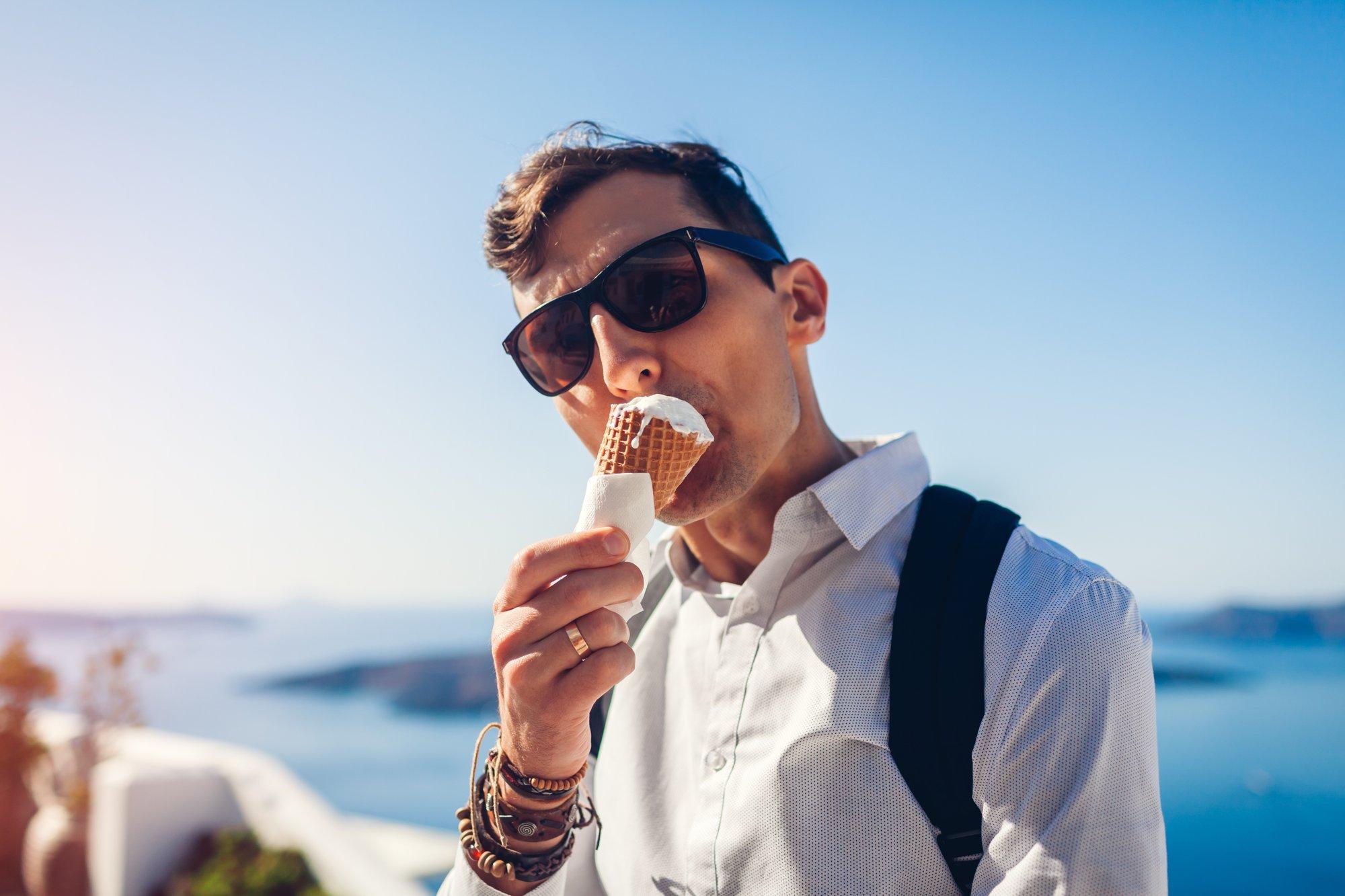 Väsinud nahk ja sage näljatunne: keha annab märku, et tarbid liiga palju suhkrut. Õpi targemalt maiustama