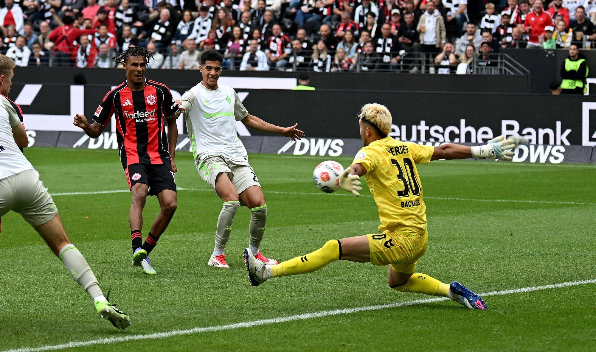 Bremeni Werderi Bundesliga hooaeg algas saunaga. 21-aastane esiväravavaht lasi võrku neli palli